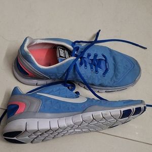 Nike Free Fit 2 training sneakers size 8.5